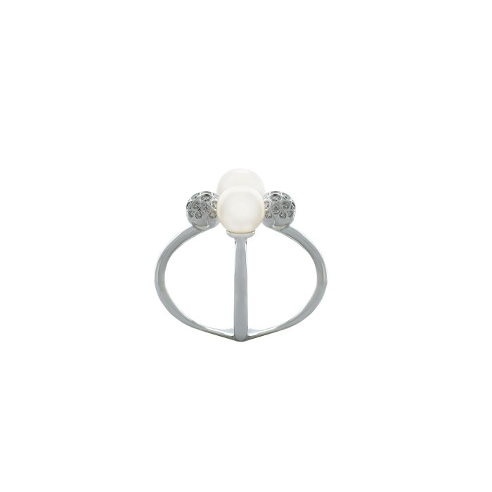 Goharbin Pearl ring with diamond ball
