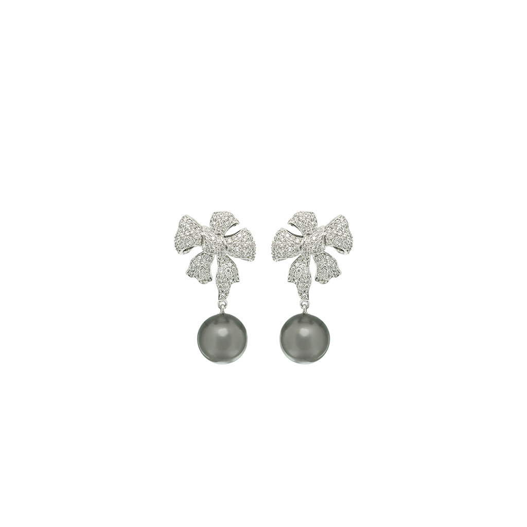 Flower Black Pearl Diamond Earrings – Goharbin: Designing and